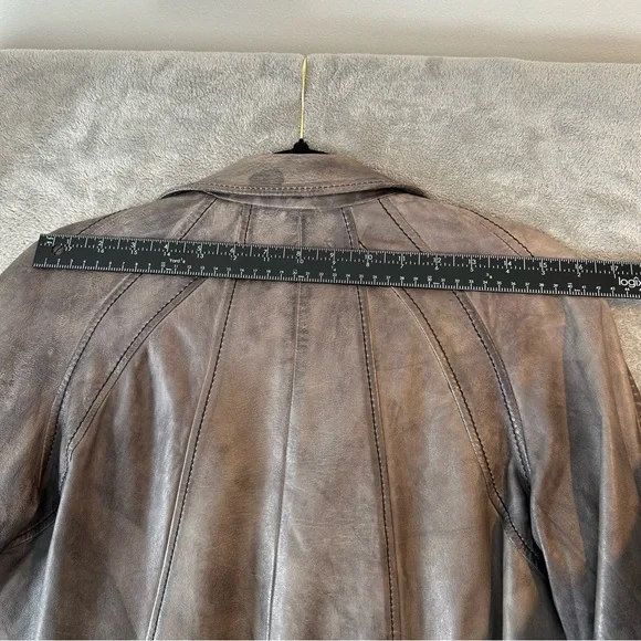 Women's Brown Leather Bomber Jacket with Ribbed Cuffs and Waistband - Picture 8 of 16